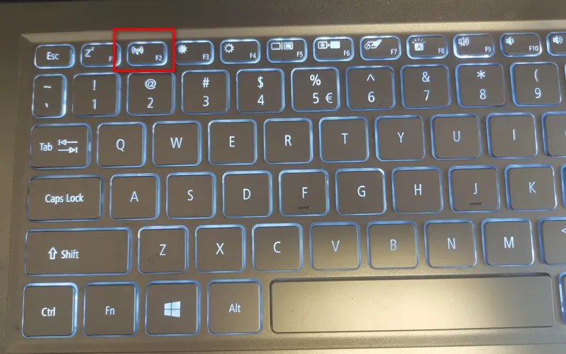 笔记本电脑找不到wifi网络怎么办？检查无线开关和驱动程序。