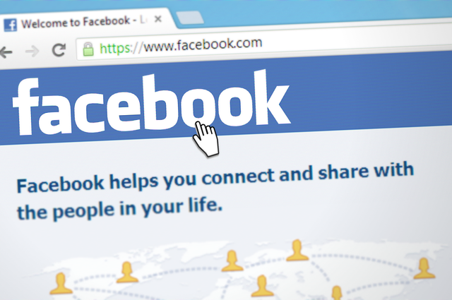 facebook的创始人叫什么名字