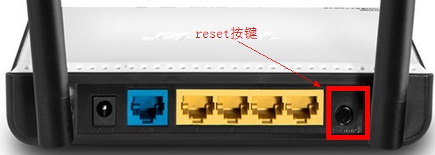 恢复出厂设置方法：登录路由器后台，找到“恢复出厂设置”按钮点击即可。