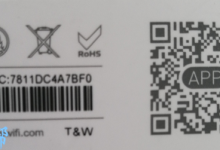 打开小米路由器App,进入WiFi设置,修改密码并保存。-路由网